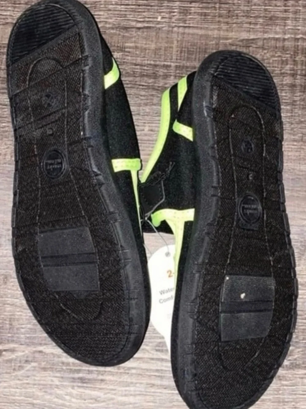 💞 New Little Boys Size 2-3 Black & Neon Green Mesh Water Swim Shoes